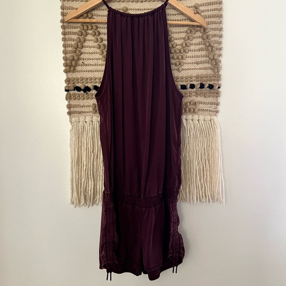 LULULEMON | Heat the Street One-piece Workout Romper - Picture 2 of 11